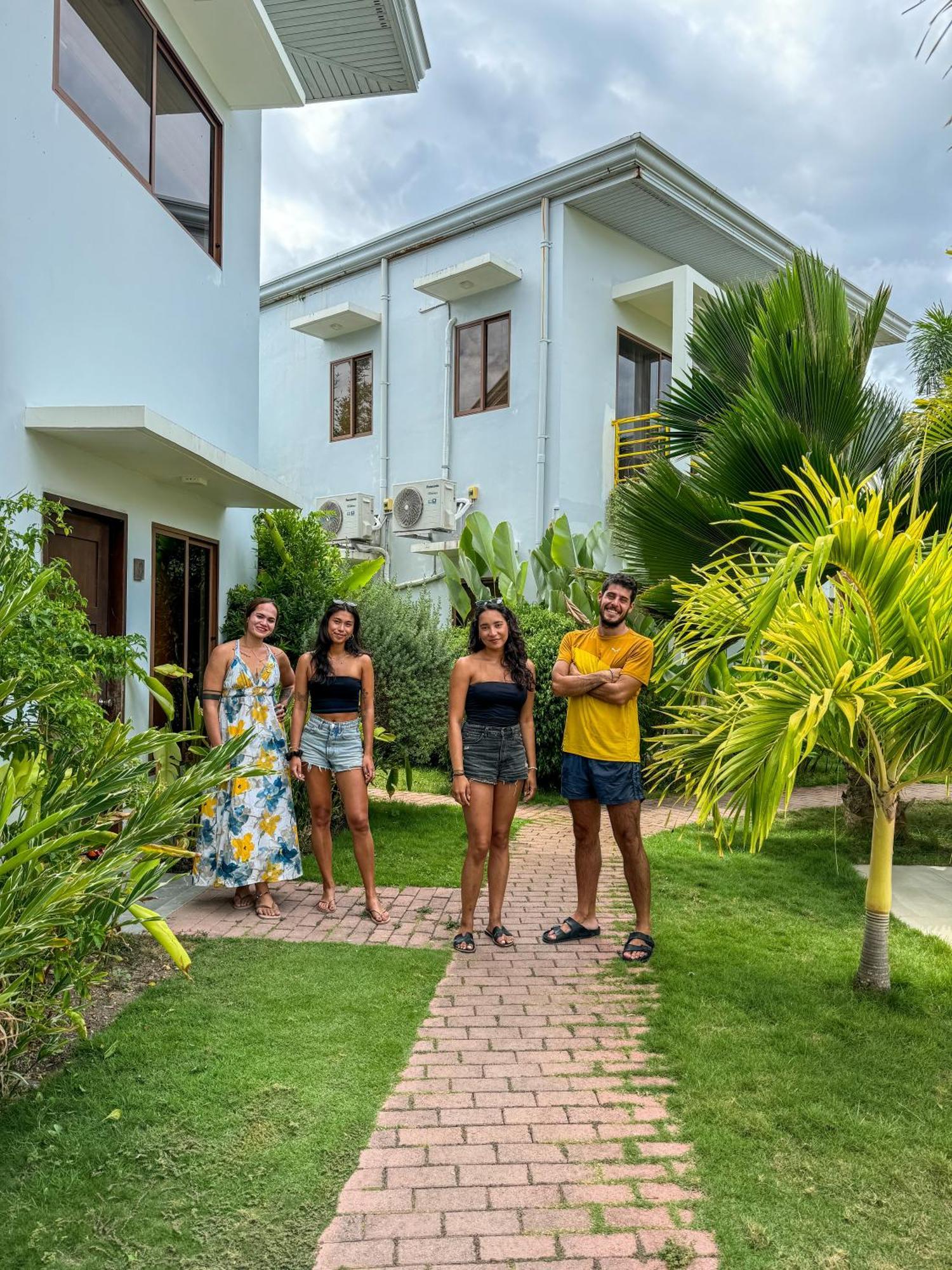 Red Picnic Hostel Panglao Exteriör bild